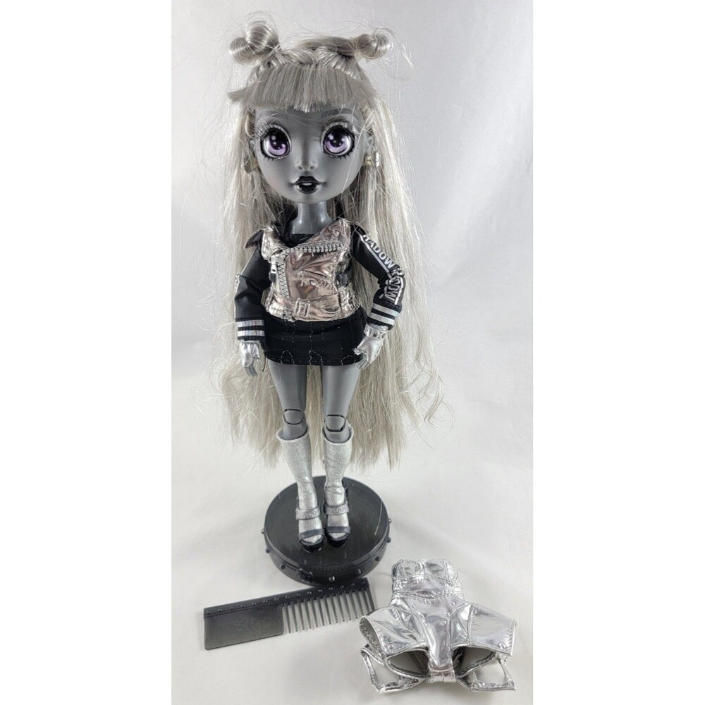 Rainbow High Shadow High Luna Madison Doll Outfits Clothes Stand Earrings